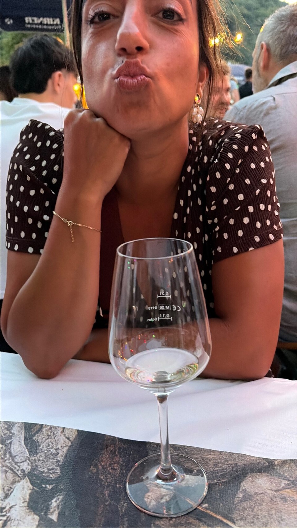 Deutschland - Traben-Trarbach - Abends ging es wieder zum Weinfest. Diesmal war Elias für die Fotos verantwortlich.