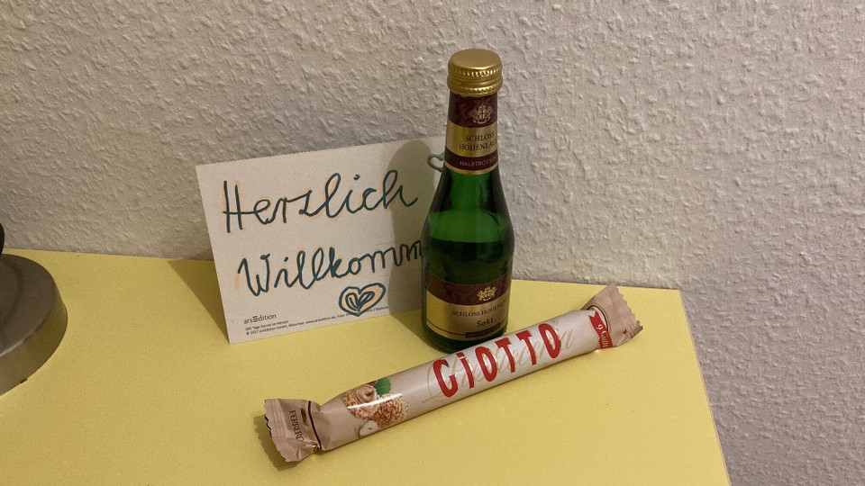 Deutschland - Zschopau - Eine kleine Überraschung wartet im Schlafzimmer dann auch noch 🤪