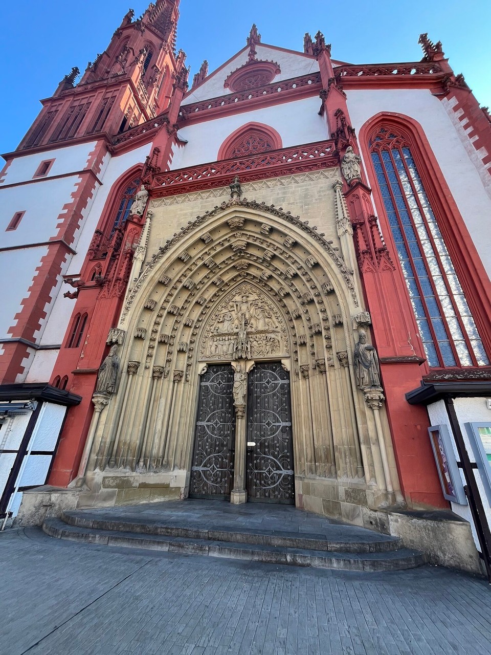 Deutschland - Würzburg - Eingangstüren 