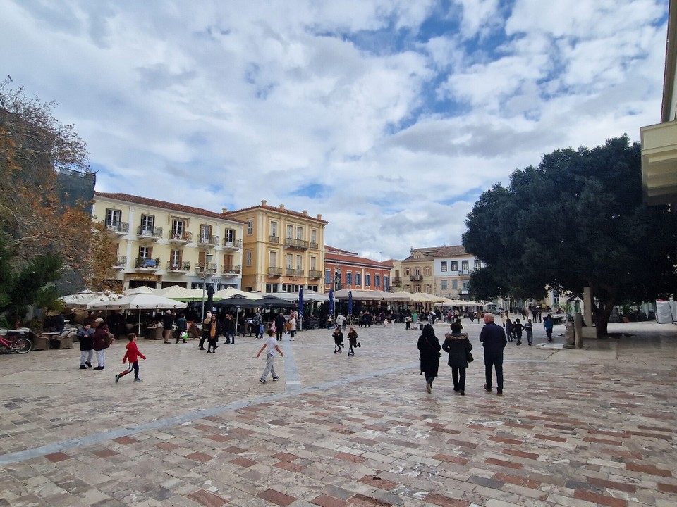 Griechenland - Nauplion - Marktplatz in Navplion 