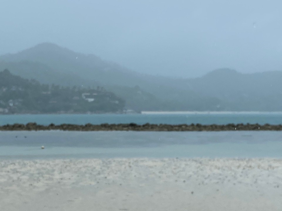 Thailand - Ko Pha-ngan - Auch das gibt es im Paradies - Regen und schlechte Sicht. 