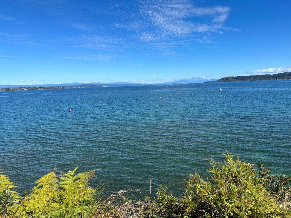 Neuseeland - Taupo - dann um 14h waren wir in Taupo im Based to the Lake Hostel