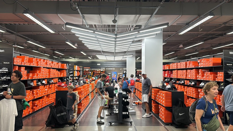 Vereinigte Staaten - New York - Heute mal Shopping im Outlet auf der anderen Seite 