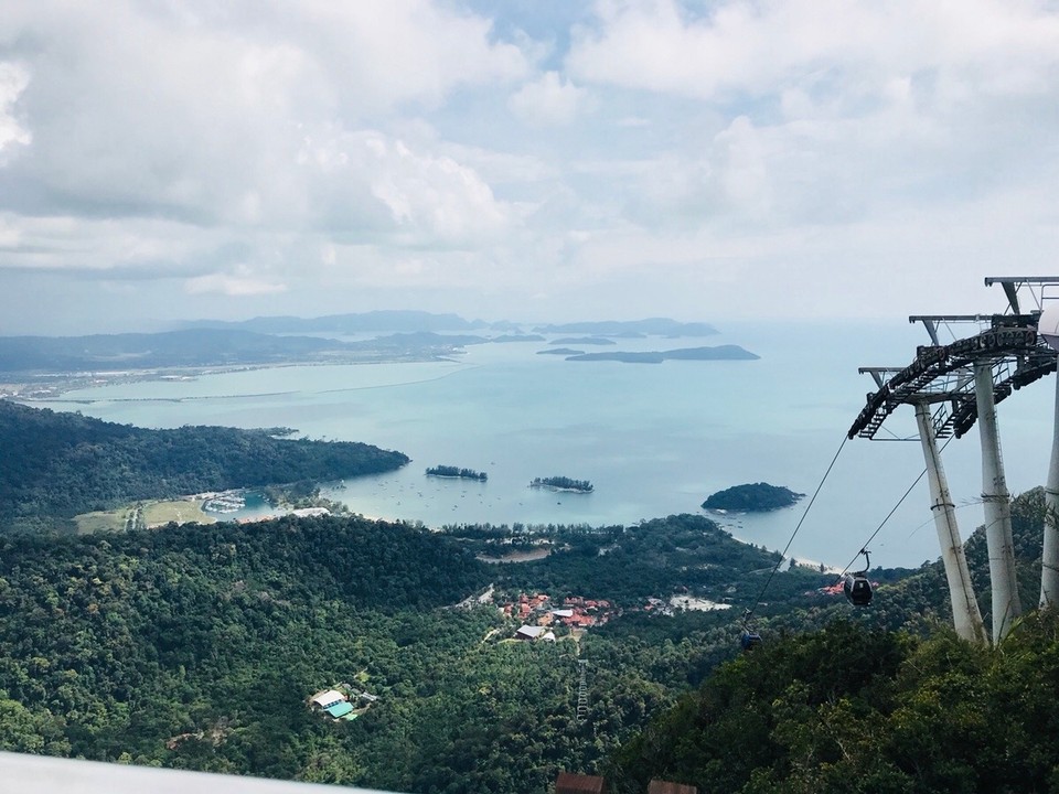 Malaysia - Langkawi - nach 15 Minuten fahrt mit der Gondel endlich oben angekommen 🙏🏼😅