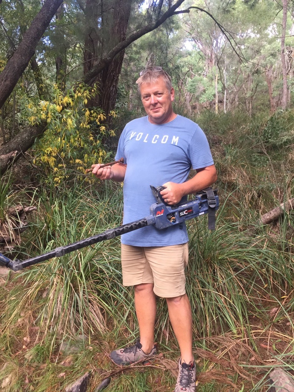 Australia - Mudgee - We found ourselves not in gold country but in old metal signs and bolt territory!