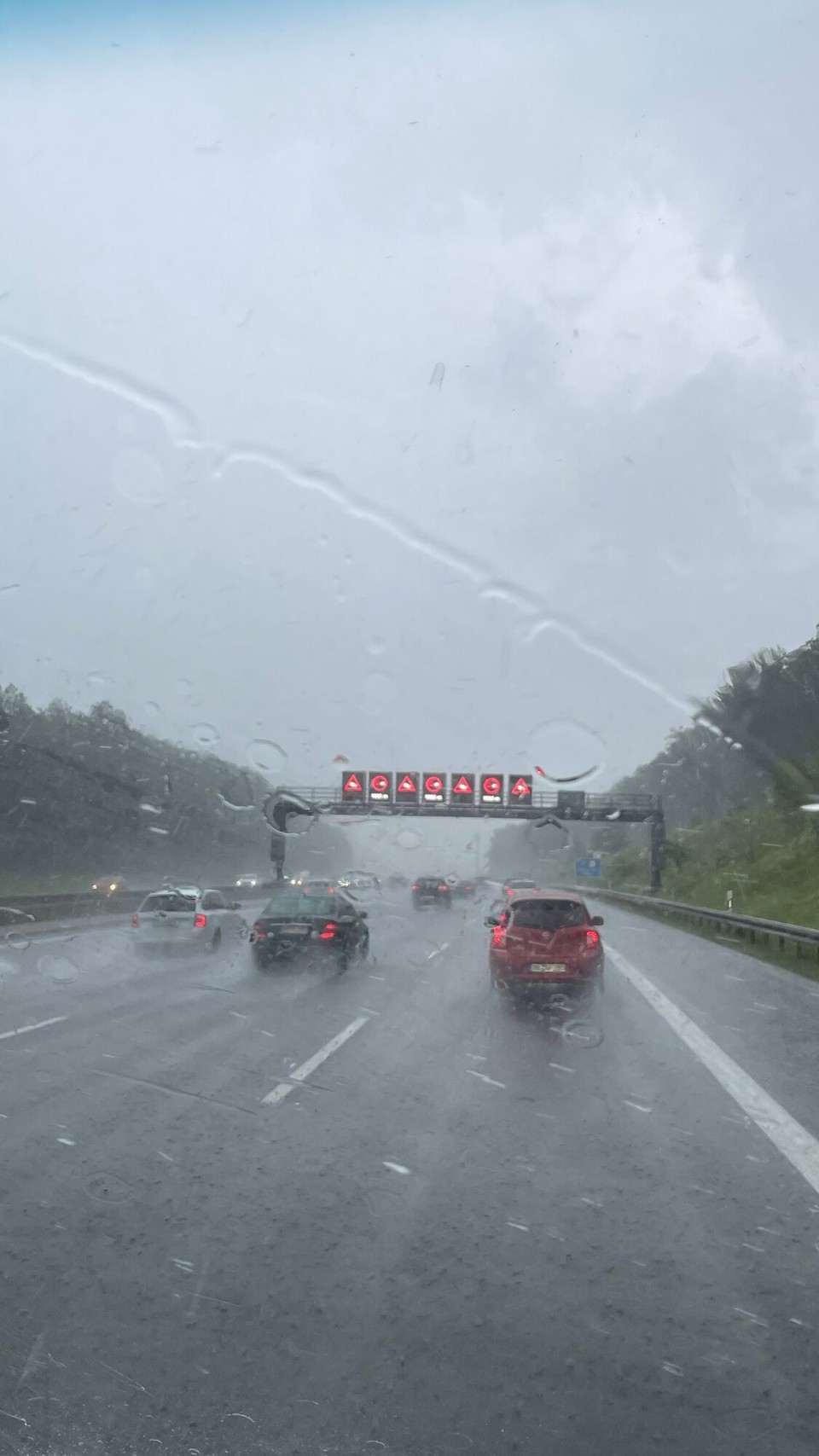Deutschland - Althengstett - mit gerade mal 50 km/h geht es langsam voran