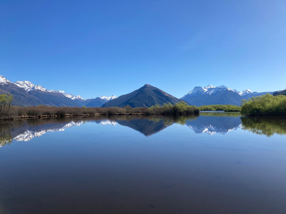 Neuseeland - Queenstown-Wakatipu Ward - So still das Wasser - die fast perfekte Spiegelung 🤓