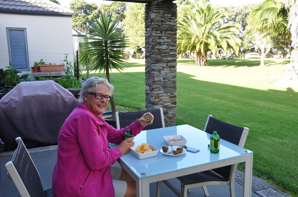 Neuseeland - Waipu - Apéro auf der Terrasse