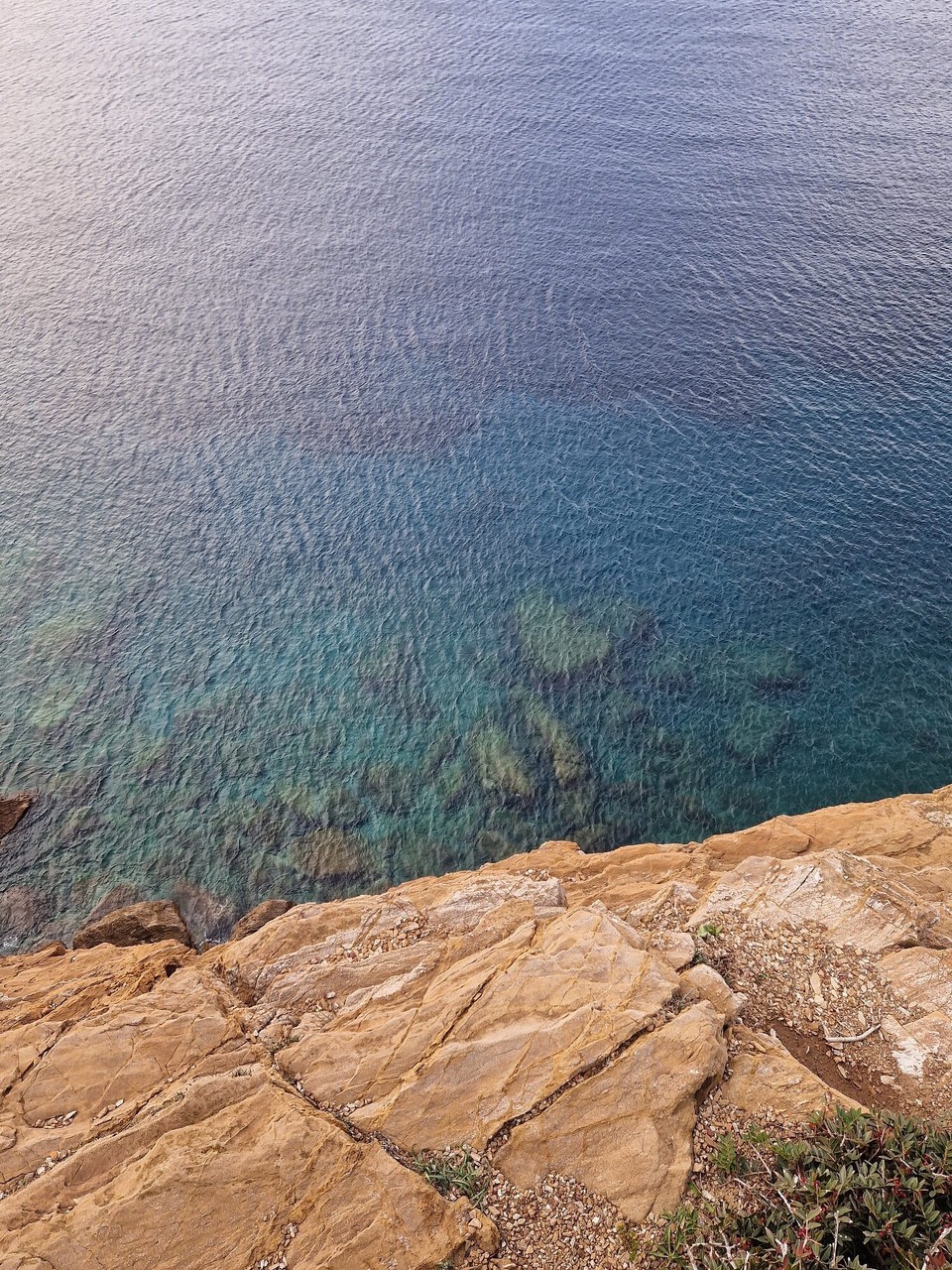 Griechenland - Lavreotiki - …ich mag diese Farben im Wasser