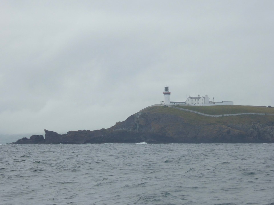 Ireland - Union Hall - Rounding Galley Head into Glandore Bay we finally noticed a little help from the tides. Their effect around here is minimal.