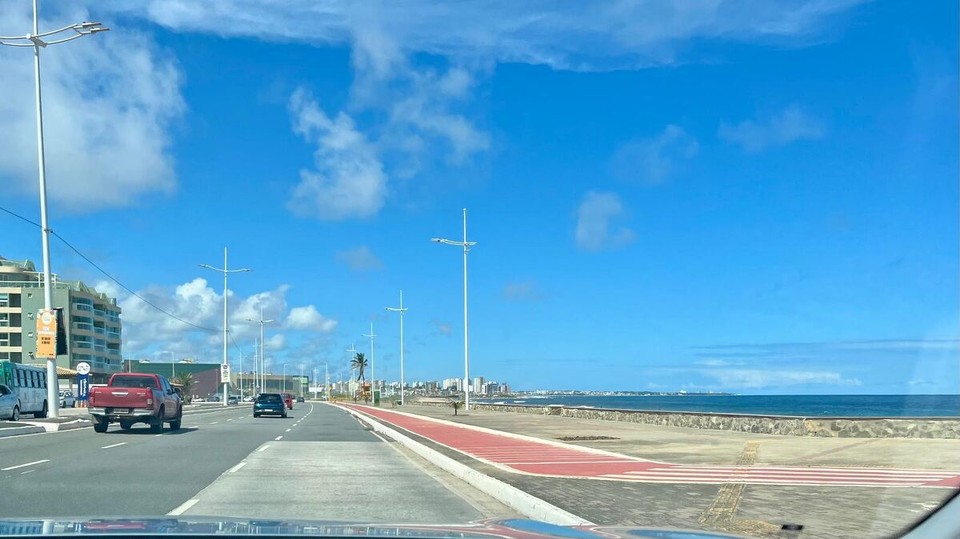 Brasilien - Salvador - Promenadenstrasse am Meer entlang