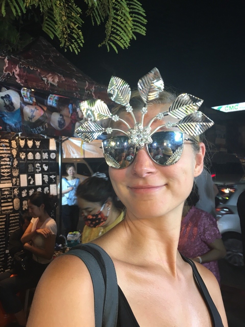 Thailand - Chiang Mai - Dann auf den Sunday Night Market für ein bisschen Spaß!