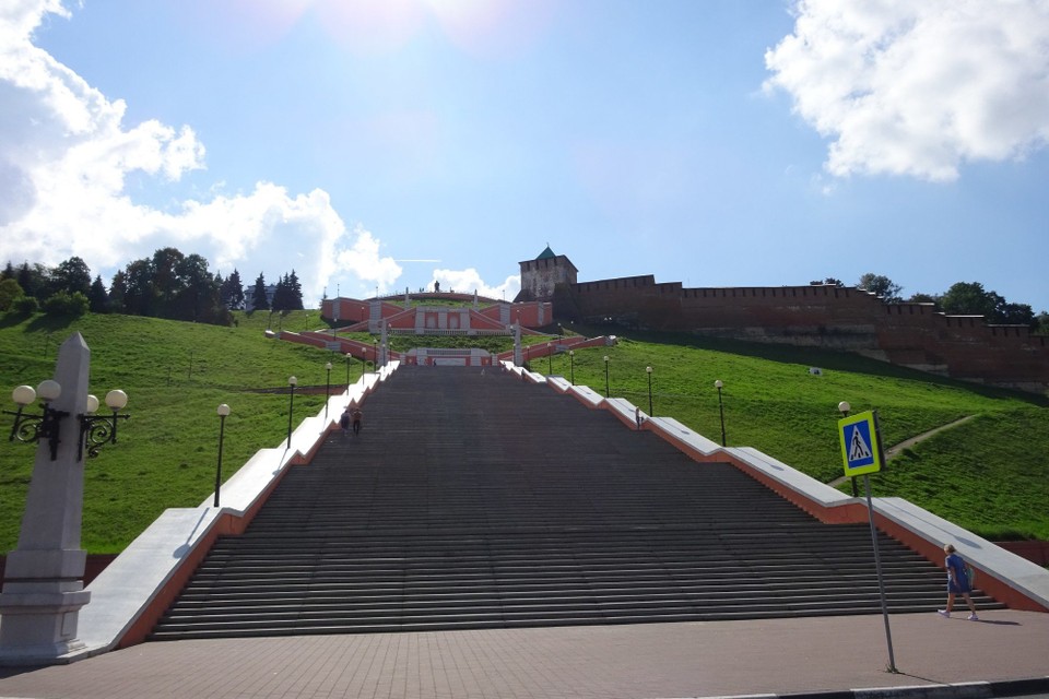 Russia - Nizhny Novgorod - Chkalov Stairs connects the upper and lower towns. Luke counted over 400 steps