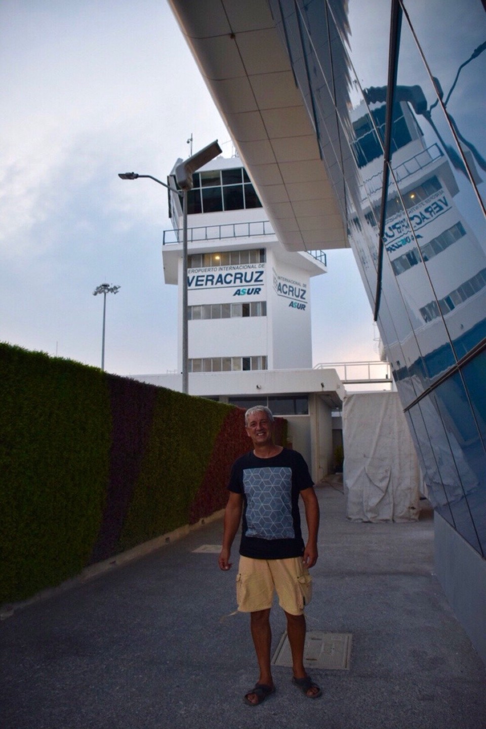 Mexiko - Catemaco - Am Abend zurück in Veracruz, müssen wir Anna verlassen. Wir fliegen nach Cancún.