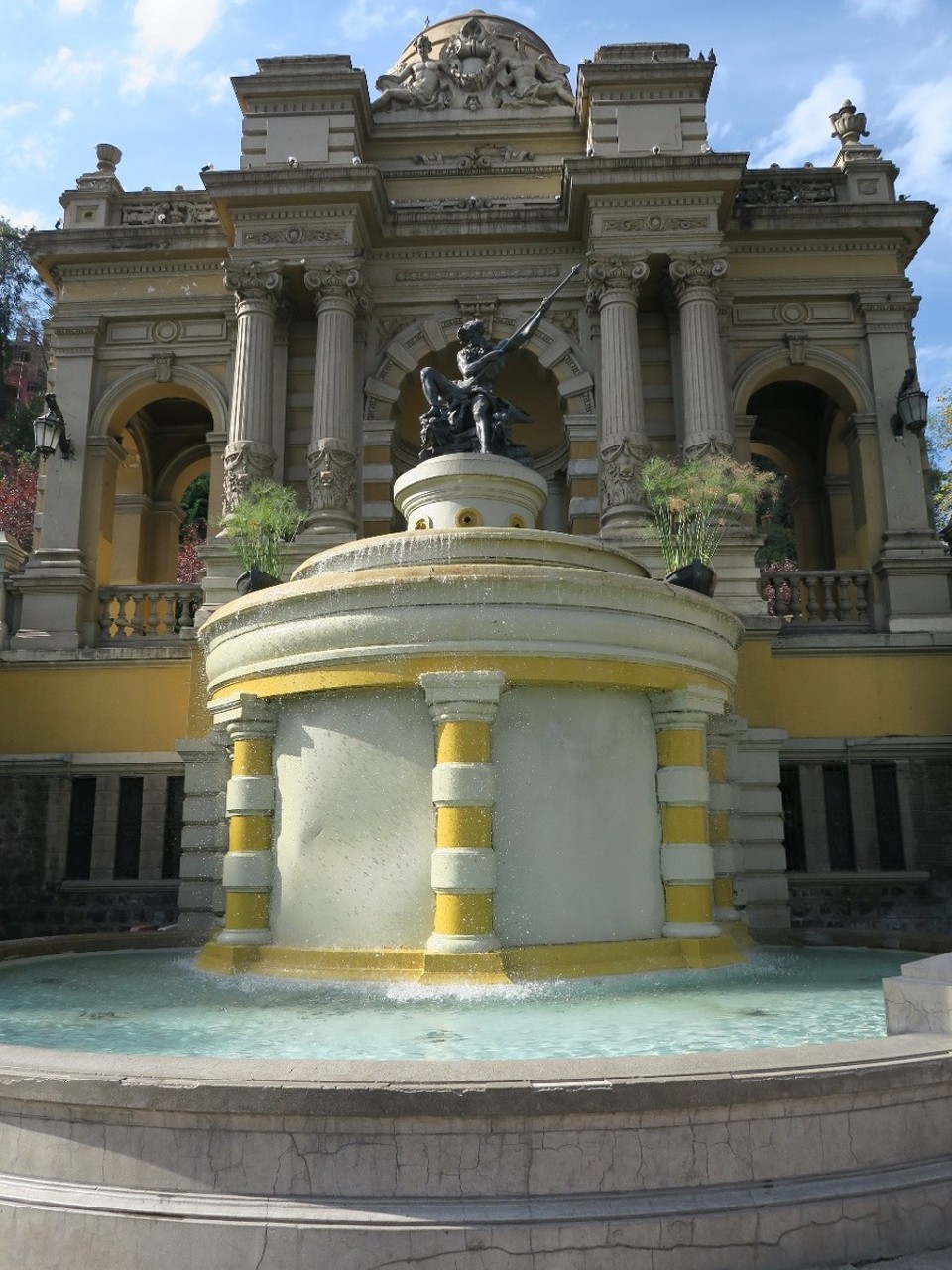 Chile - Santiago - la fontaine de la colline Santa Lucia