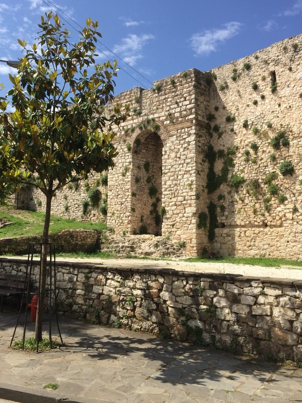 Griechenland - Ioánnina - Alte Stadtmauer Ioannina