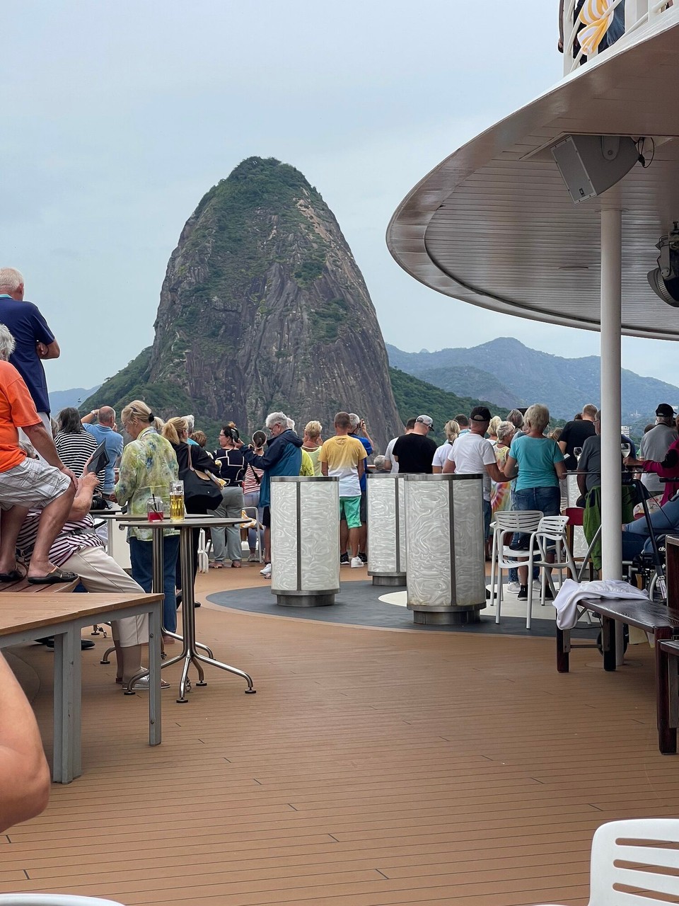 Brasilien - Rio de Janeiro - am Zuckerhut vorbei