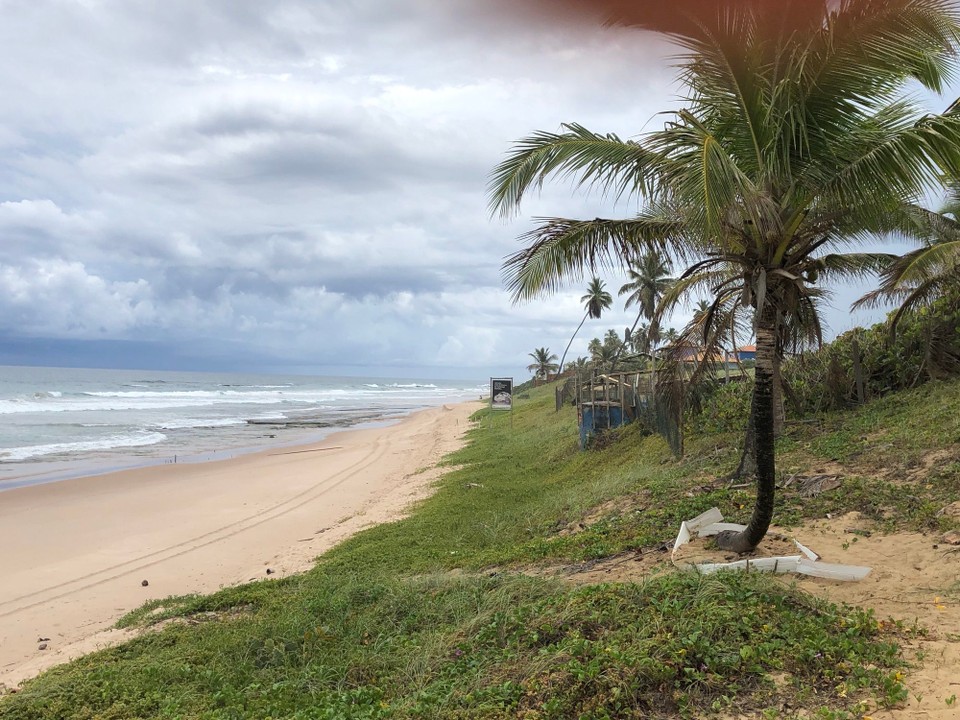 Brasilien - Mata de São João - Strand am alten Hippidorf 