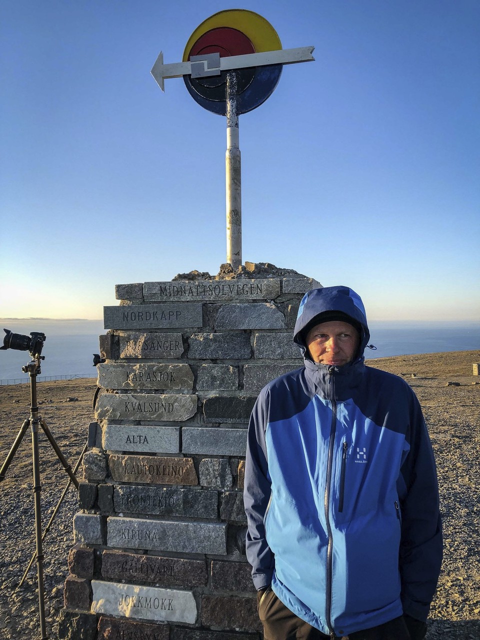 Norwegen - Nordkapp - Mitternachtssonne als Timelapse... dafür stehen wir 4h bei 6 Grad und kühlem Wind draussen. Hoffentlich wird es was!