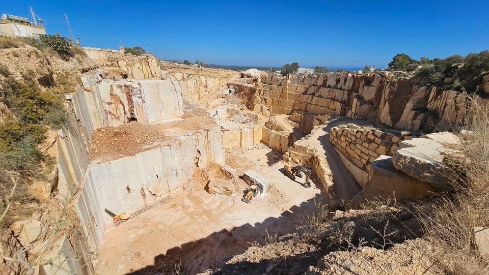 Italien - Dorgali - Marmor für unser nächstes Bad 
