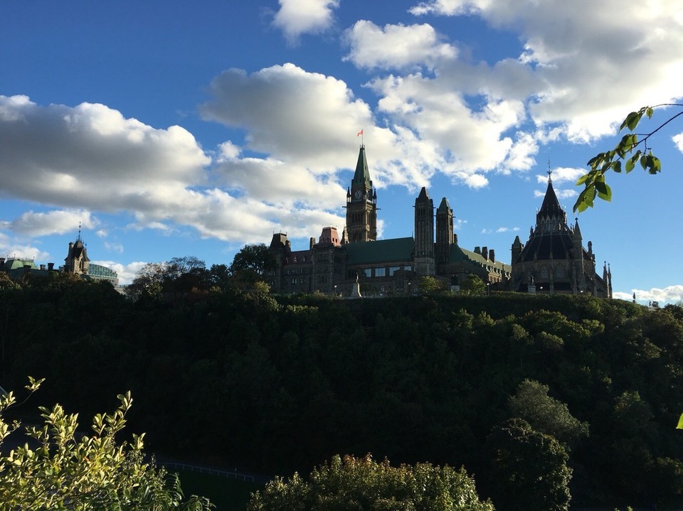 Kanada - Ottawa - Das Parlament auf einem Spaziergang durch Ottawa 