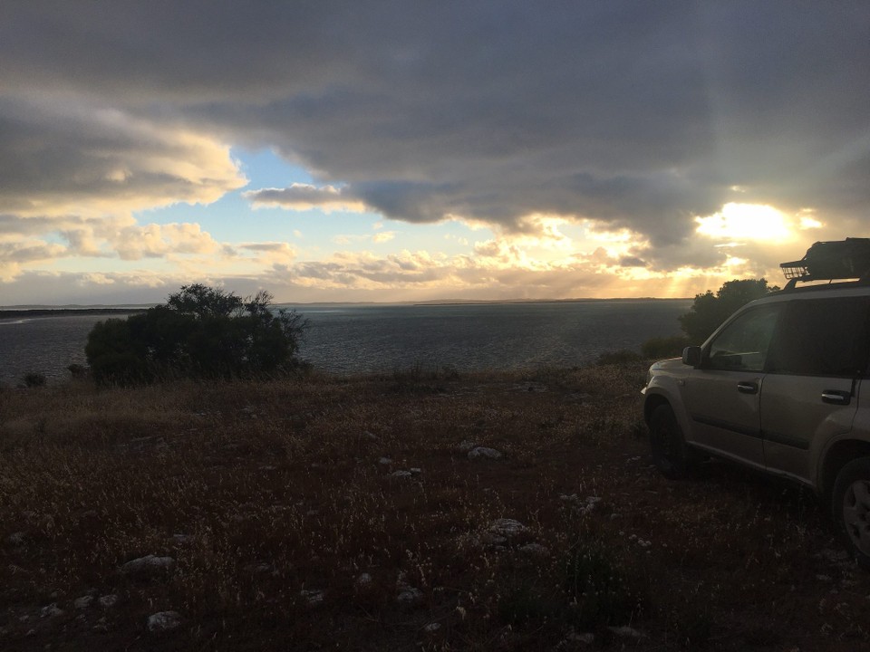 Australien - Norseman - Es war einer der schönsten Schlafplätze. Wir standen ganz allein auf der Klippe und konnten den traumhaften Sonnenuntergang bewundern.