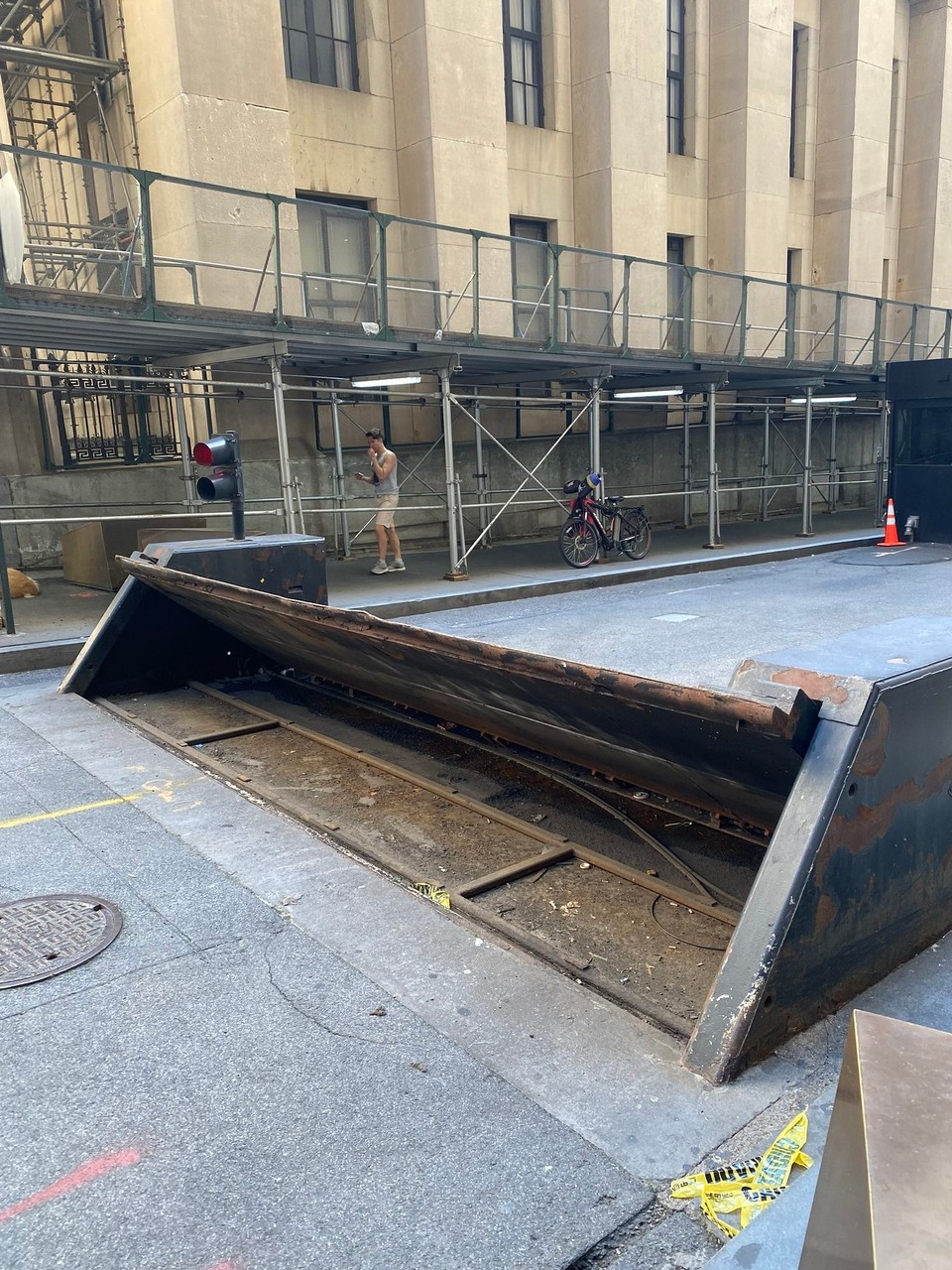Vereinigte Staaten - New York - In diese Strasse kommt keiner rein