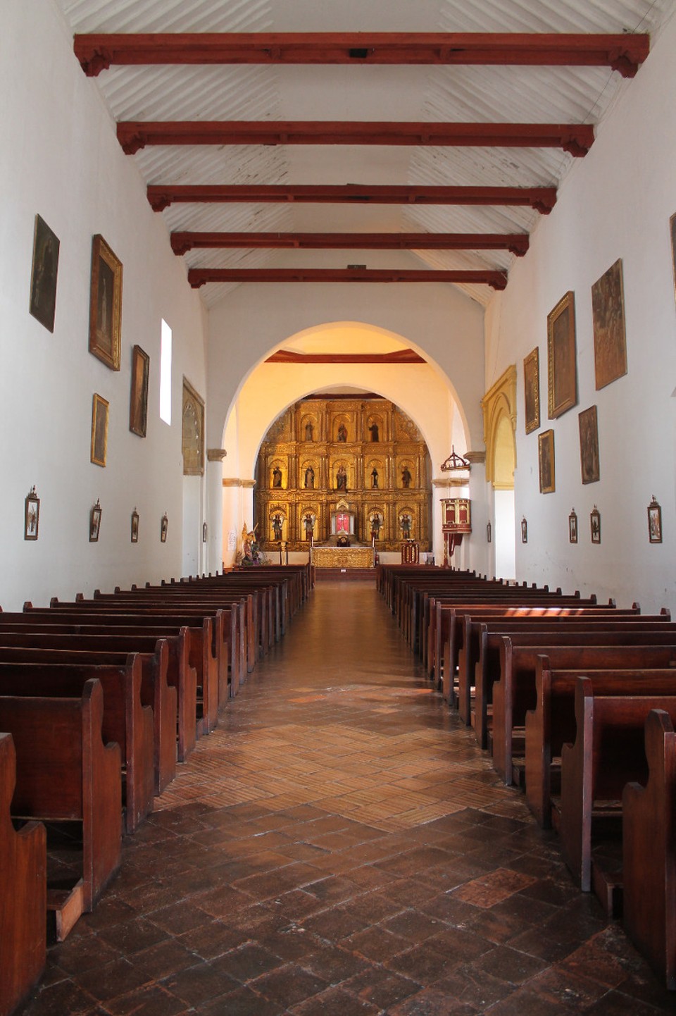 Colombia - Villa de Leyva - Die Kathedrale von innen