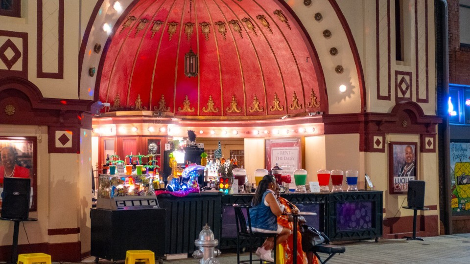 USA - Memphis - Den Laden kann man nicht abschließen, 24h offen, wir machen besser einen Bogen drum.