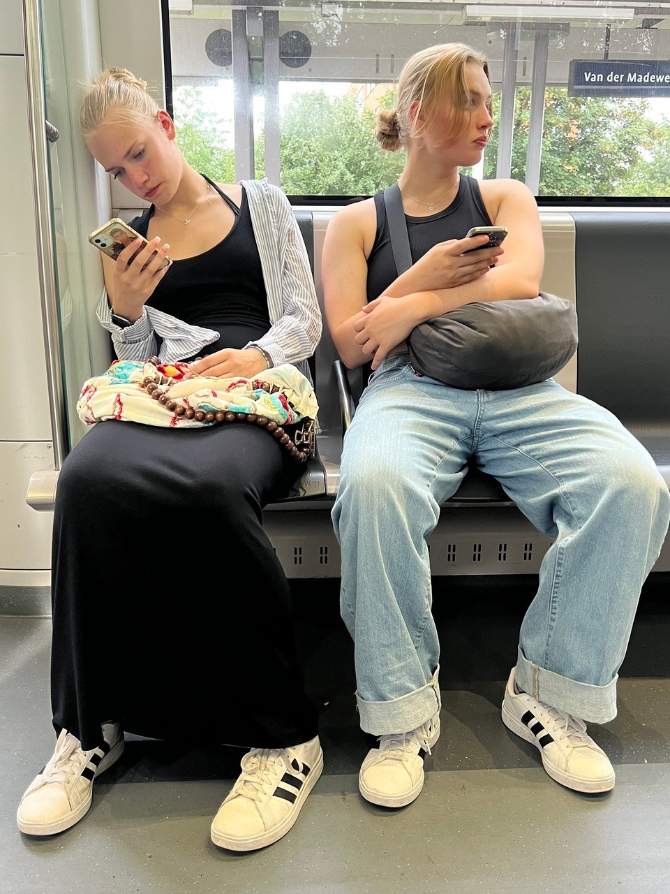 Niederlande - Diemen - Fussmüde geht’s heimwärts.

