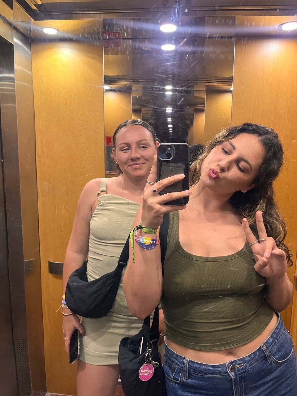 Vietnam - Hanoi - Arrival in Hanoi and it is St Patrick’s day so we immediately got showered and ready and hit up Mad Monkey after a quick fried rice. Pretty much black out from there on bcos we decided to get gin and tonic buckets and they were lethal. Was asleep and in bed by 11.30pm lol