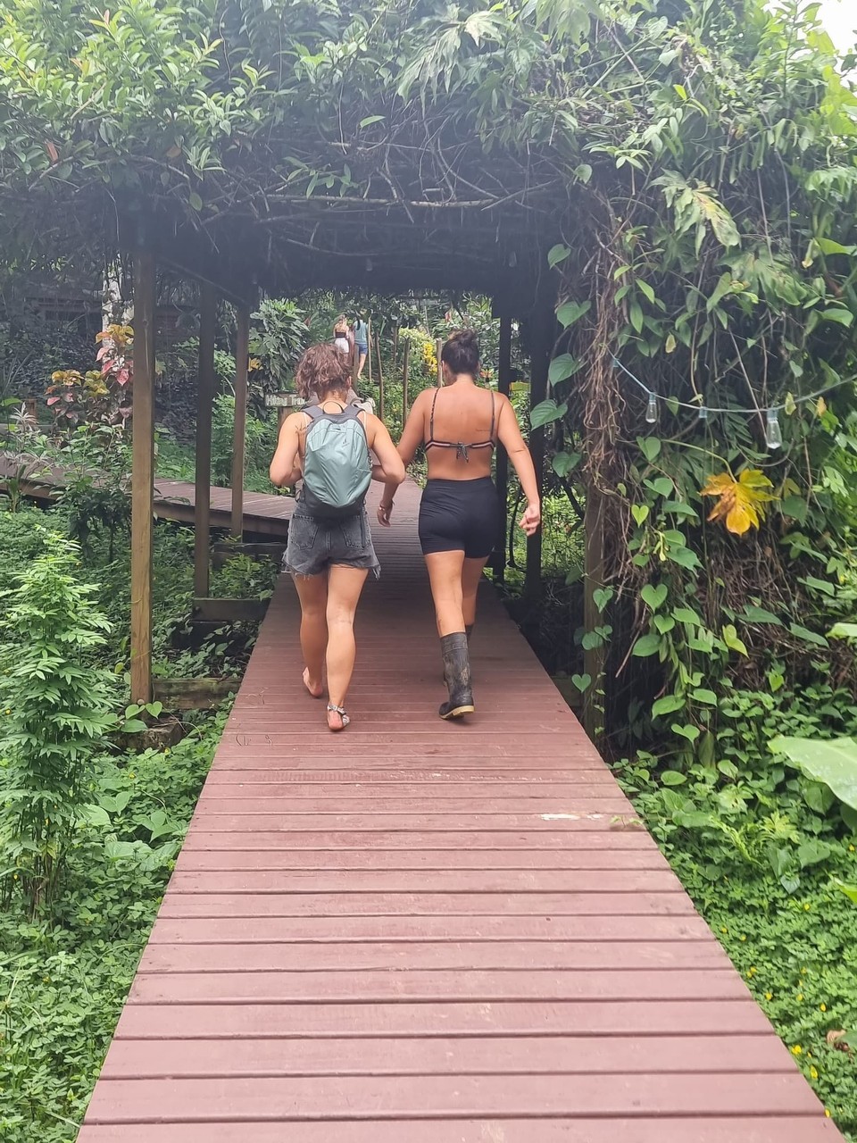 Panama -  - Heute ging es auf eine kurze Wanderung zu einem Schnorchel-Spot auf der Insel 🤿 