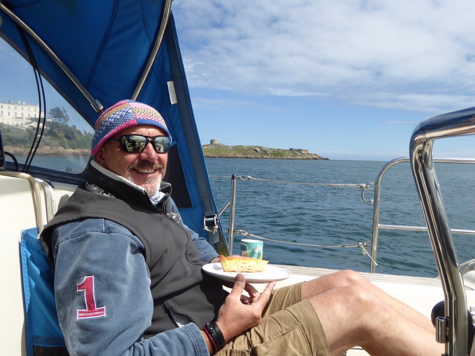 Ireland - Killiney - Lunch at anchor.