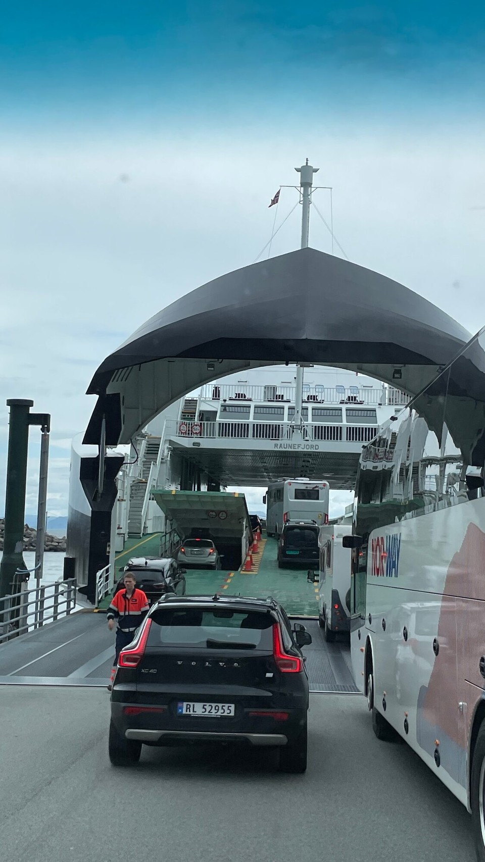 Norwegen - Odda - Weiter geht's mit der Fähre
