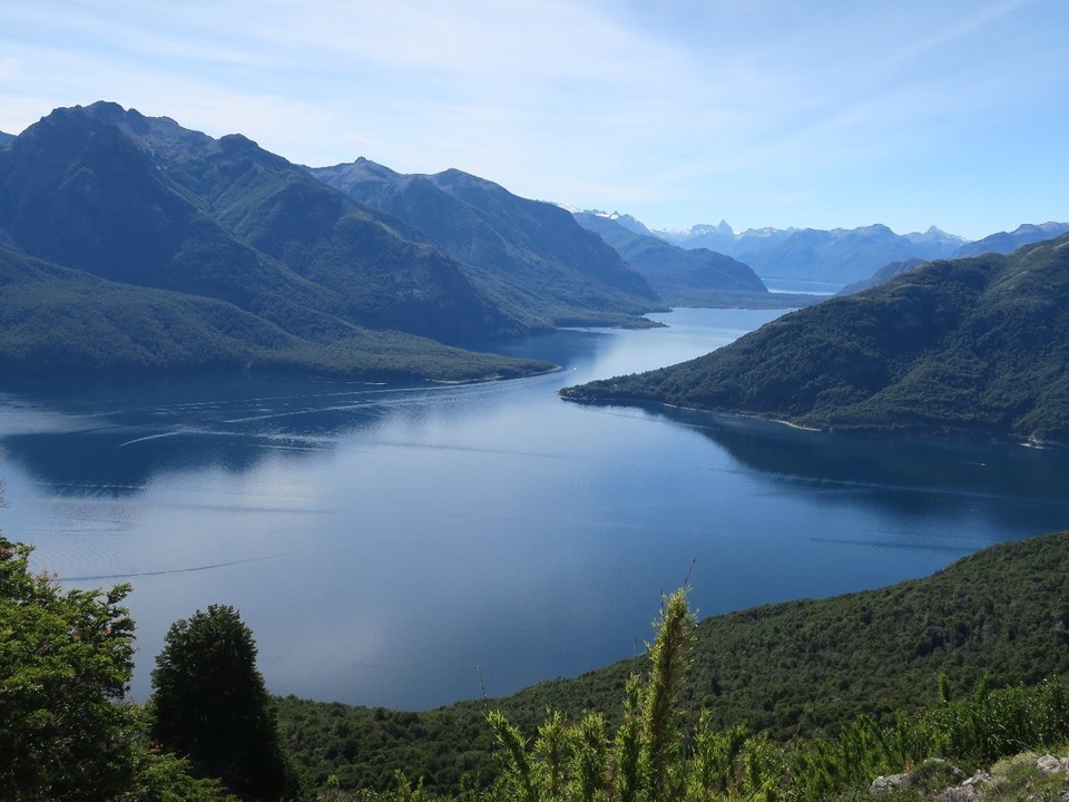 Argentina - Esquel - Du point de vue,   enchainement de lacs