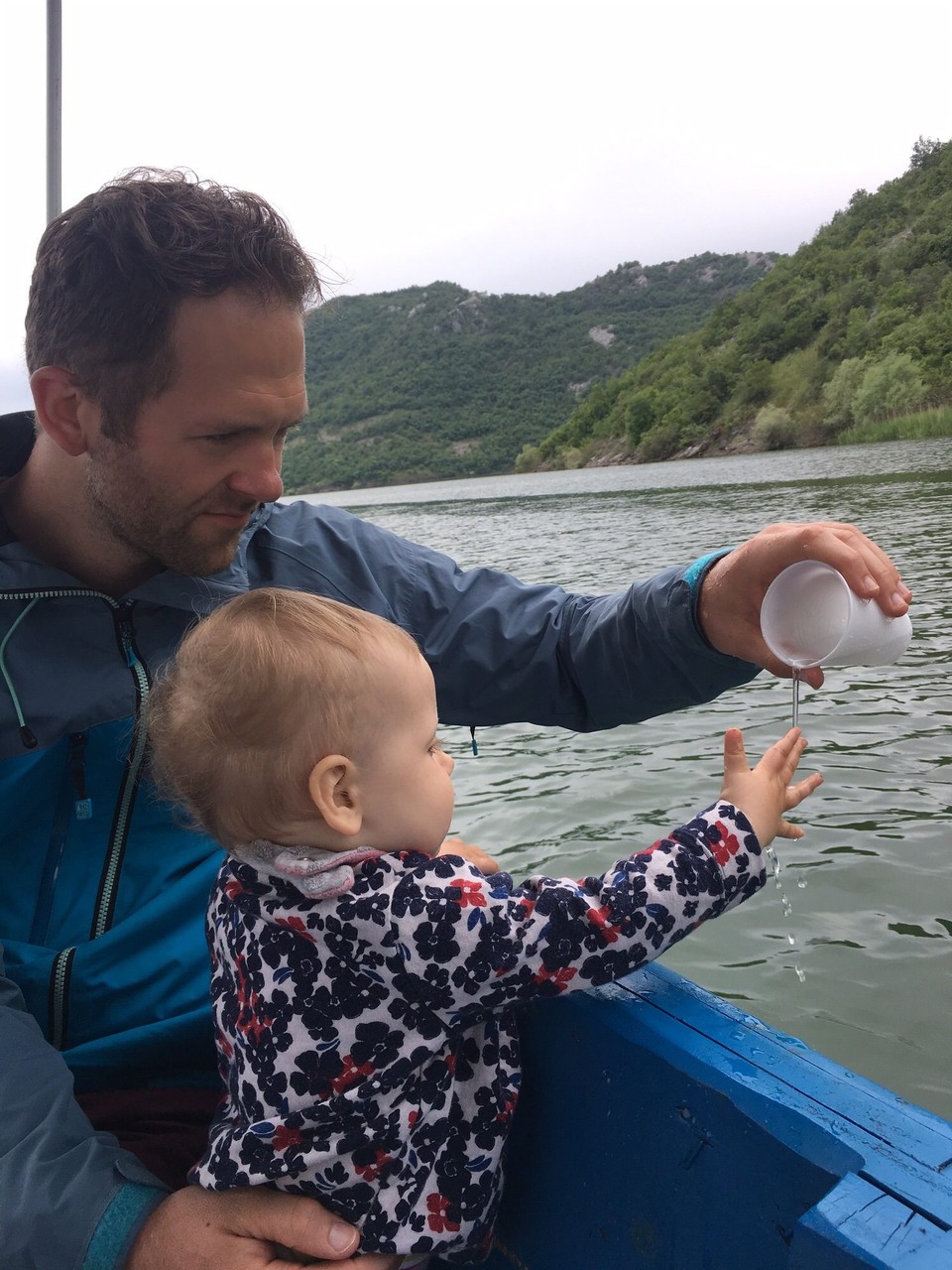 Montenegro - Virpazar - Wir spielen mit dem Wasser :)
