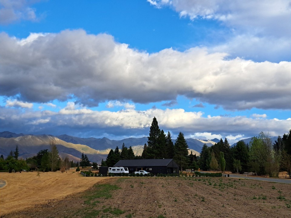 Neuseeland - Lake Ohau - Es scheint wieder ein sonniger Tag zuwerden 
