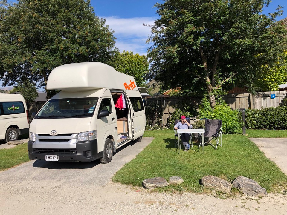 Neuseeland -  - Nach langer Fahrt gut in Queenstown auf dem Campingplatz (Top 10 Holiday Park, Arthurs Point) angekommen