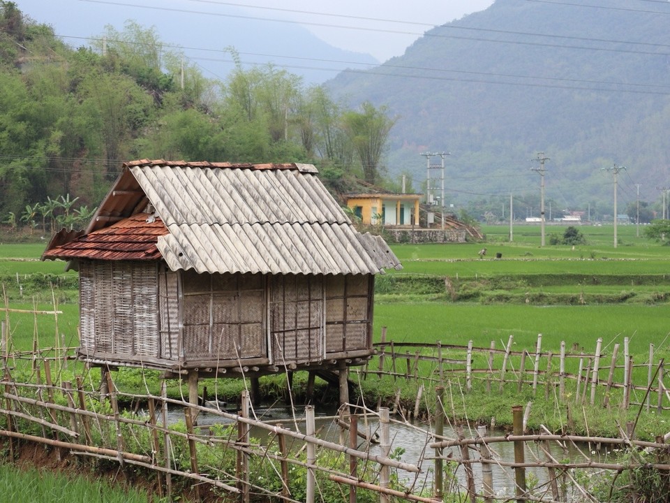 Vietnam - H. Mai Châu - 