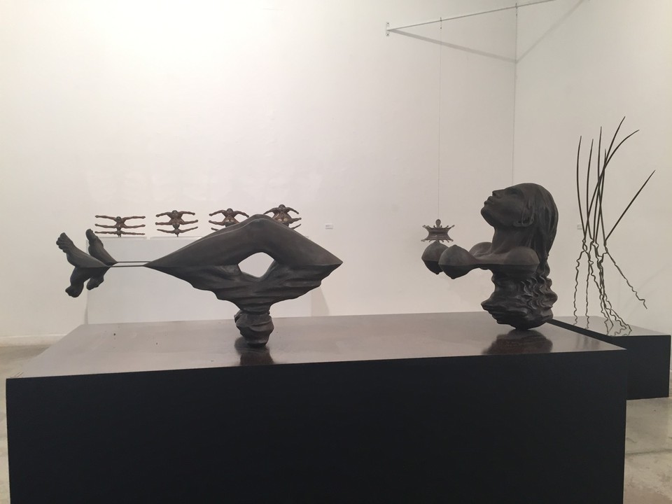 Argentina Buenos Aires - Palermo - another fascinating sculpture by Marcelo Hepp at his exhibition "espacio intangible" - "intangible spaces" 
