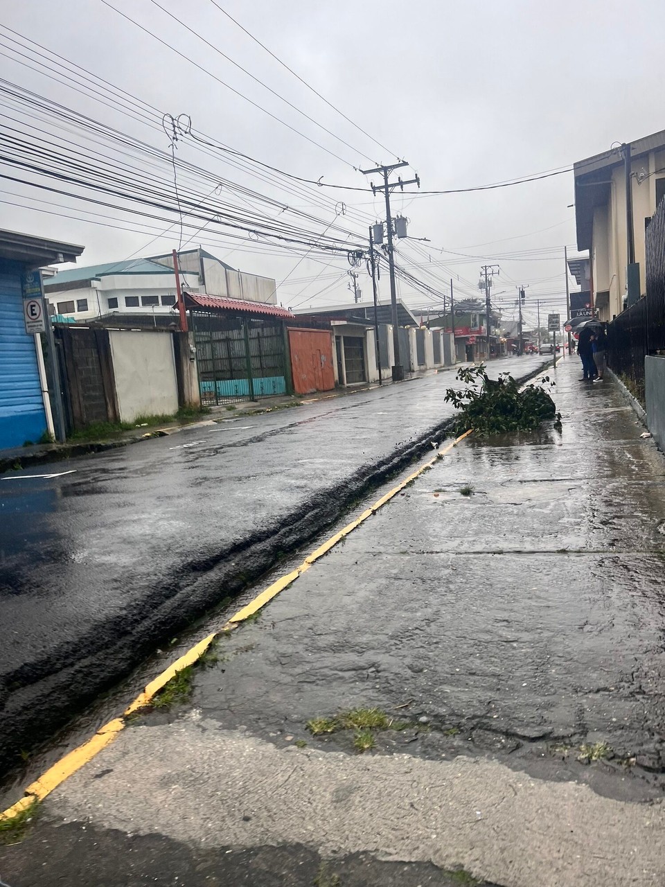 Costa Rica - Matina - Die Wuche het‘s in San Jose nonstop gregnet und es isch recht chalt gsi