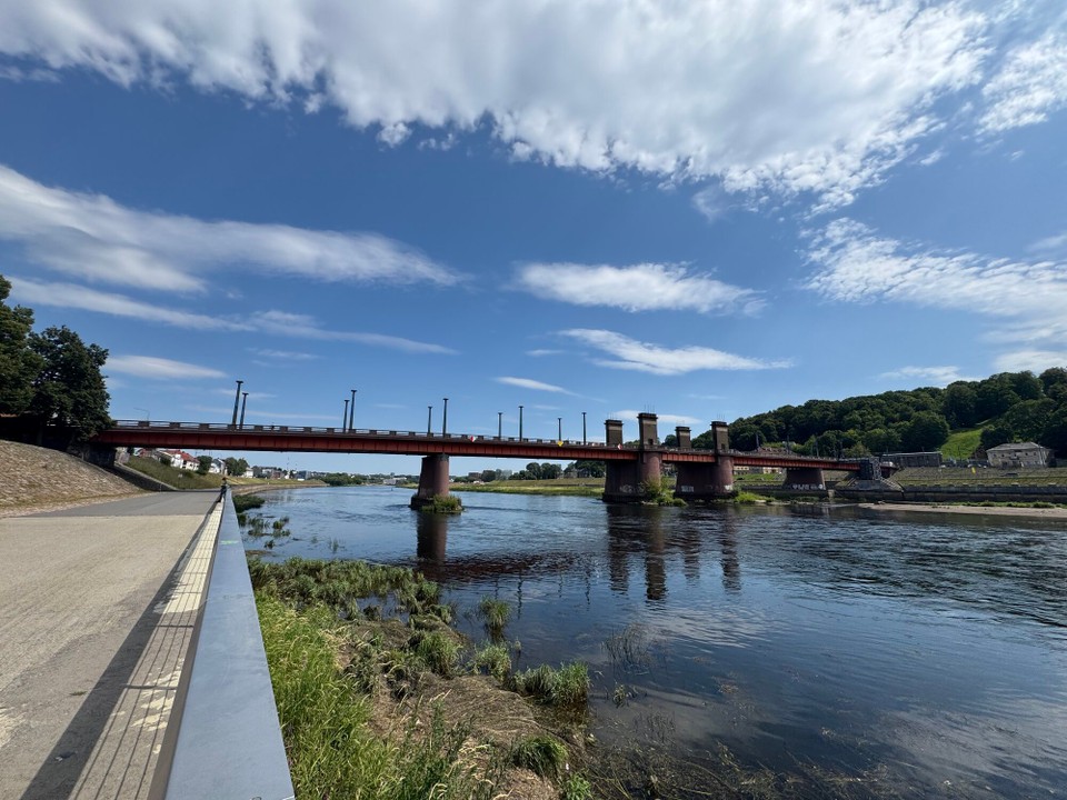 Litauen - Vilnius - Die längste Brücke der Welt (man brauchte früher 13 Tage um sie zu überqueren)