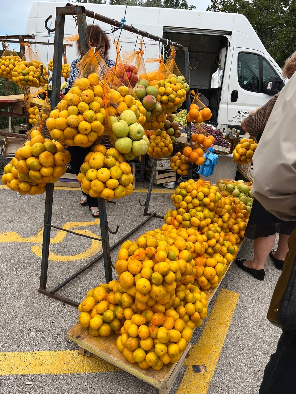 Kroatien - Grožnjan - Auch Bauern Angebote Mandarinen