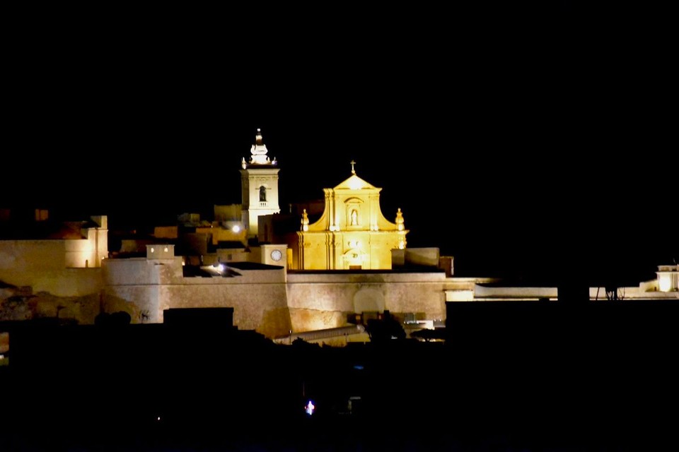 Malta - Ta' Kercem - So, es ist schon wieder dunkel, da wir morgen viel vorhaben heißt es jetzt Gute Nacht.