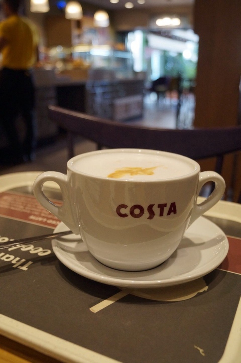Spanien - Marbella - Cafe Latte mit Vanile Geschmack. Lecker und gross, ideal fuer zwei.