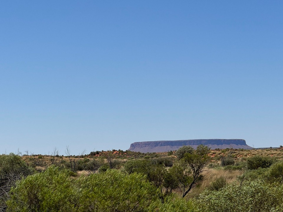Australien - Yulara - Nei, dr Mount Connor.😂