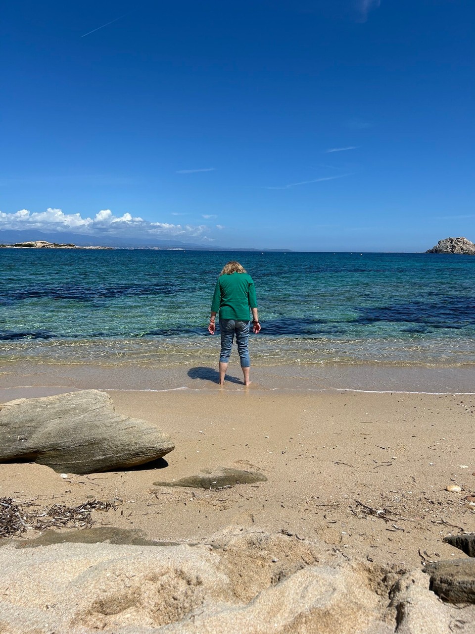 Italien - Santa Teresa Gallura - Das Wasser ist noch viel zu kalt. 
