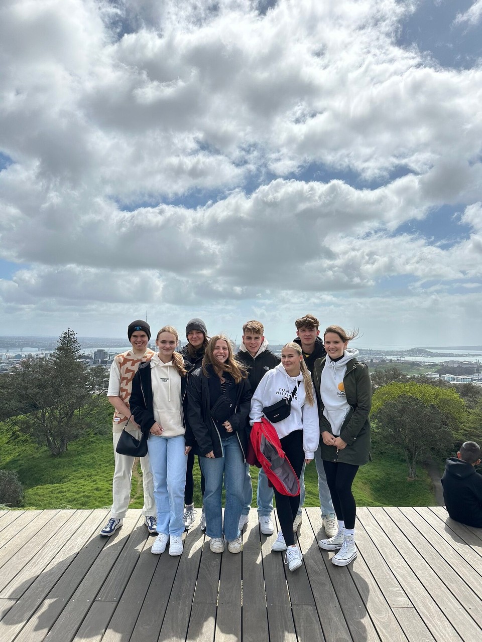 Neuseeland - Urenui - Mit der ganzen Truppe aus dem Attics auf den Mount Eden gewandert