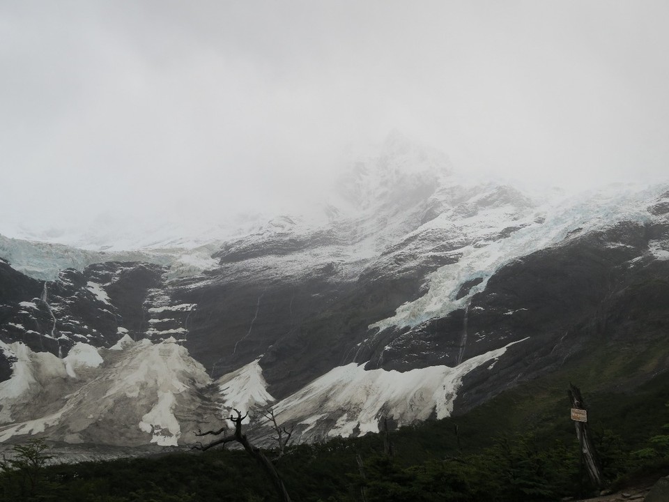 Chile - Torres del Paine National Park - Vision en noir et blanc. Cette nuit la, une souris nous rendra visite...