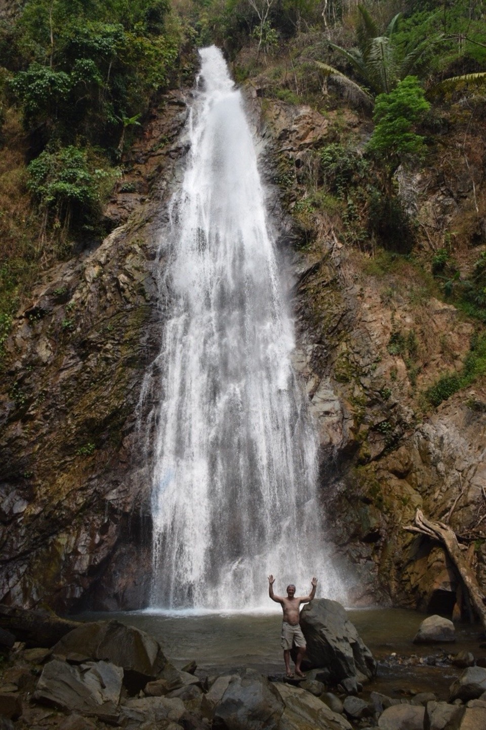 Thailand - Chiang Mai - Khunkorn Wasserfall, erst mal erfrischen.